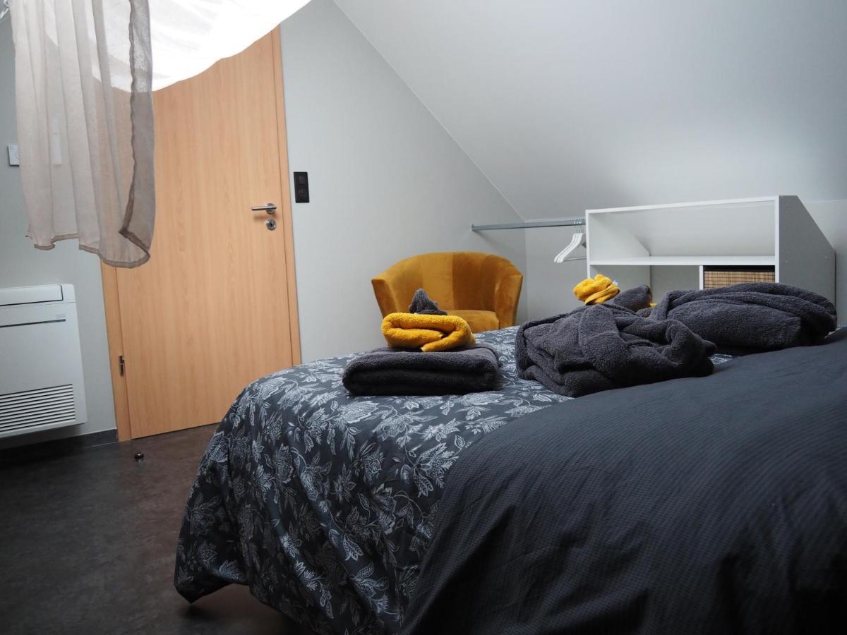 Holiday home Le Renouveau Avec Jacuzzi Privatif