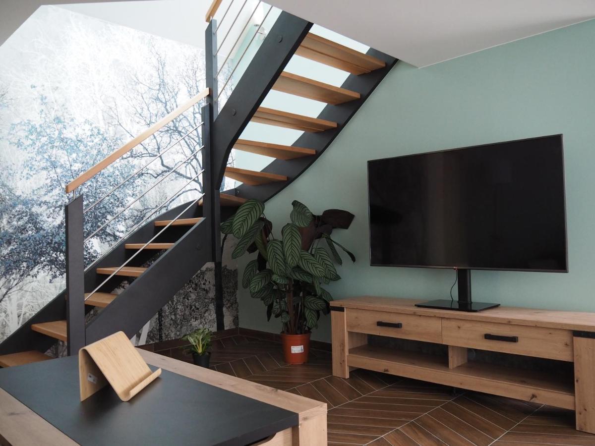 Holiday home Le Renouveau Avec Jacuzzi Privatif